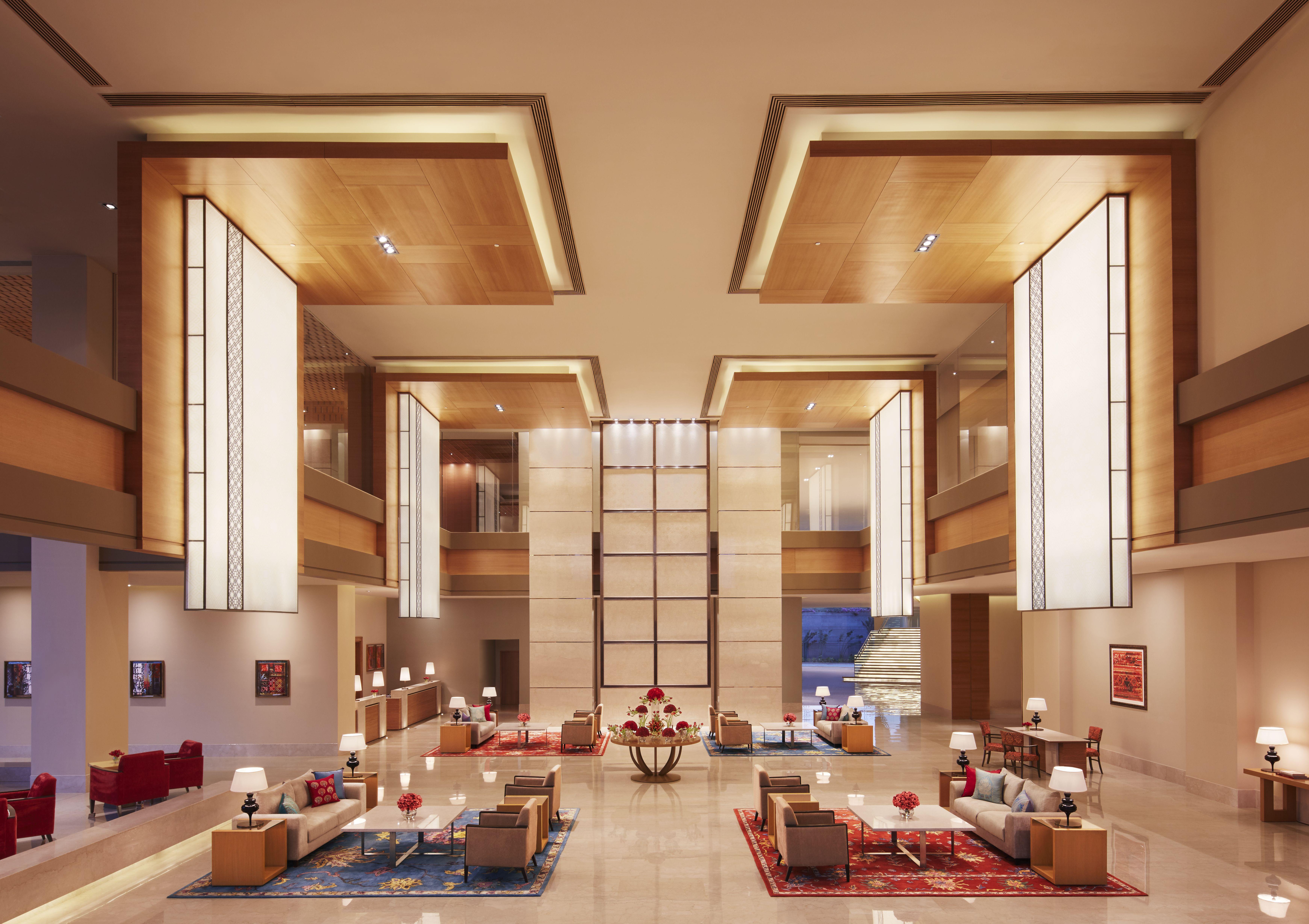 Taj Bangalore Devanahalli Kültér fotó Lobby