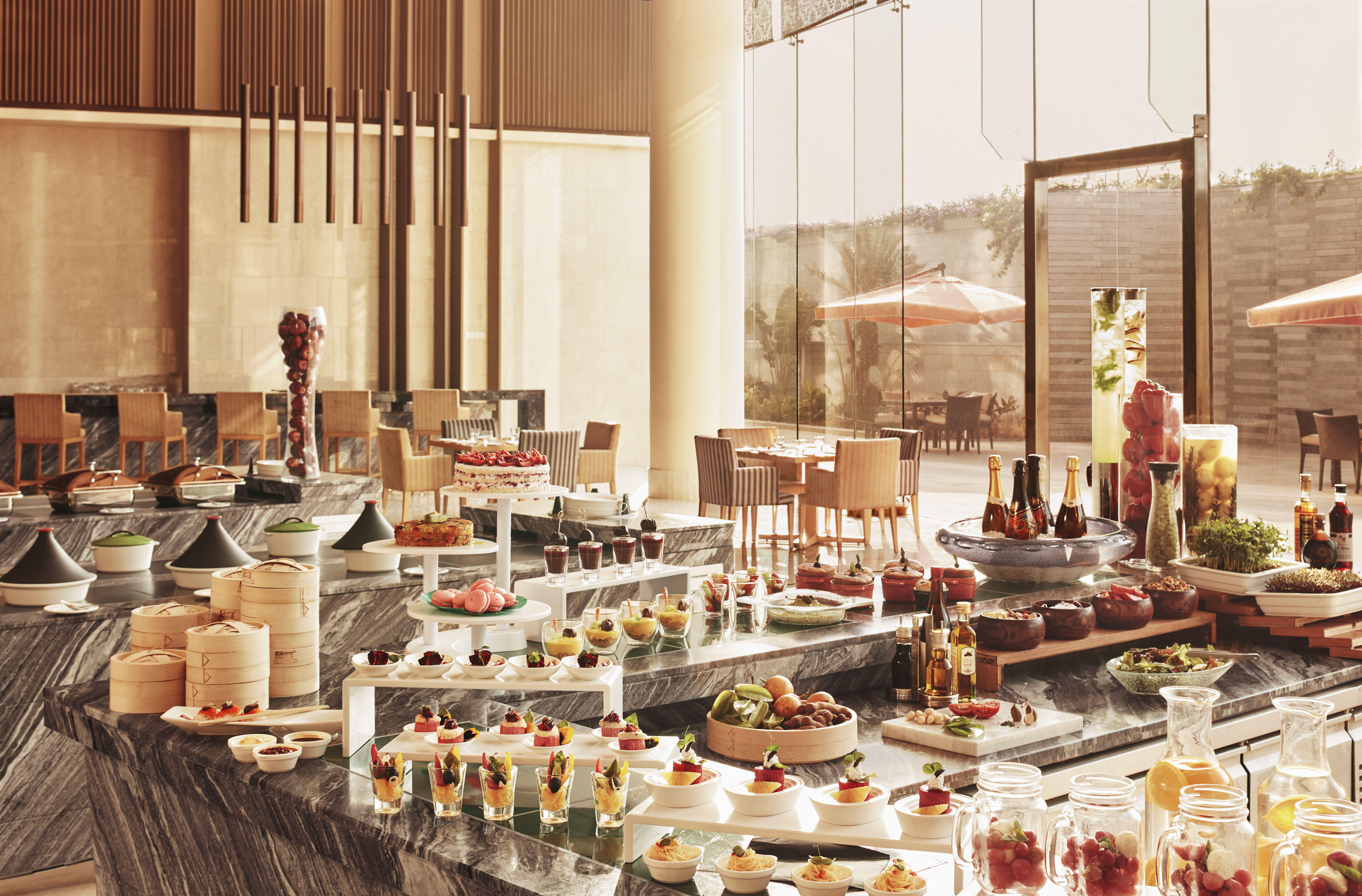 Taj Bangalore Devanahalli Kültér fotó The buffet at the hotel