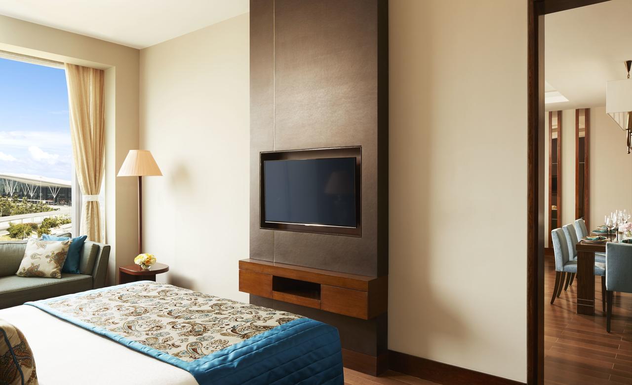 Taj Bangalore Devanahalli Kültér fotó A television set in a hotel room